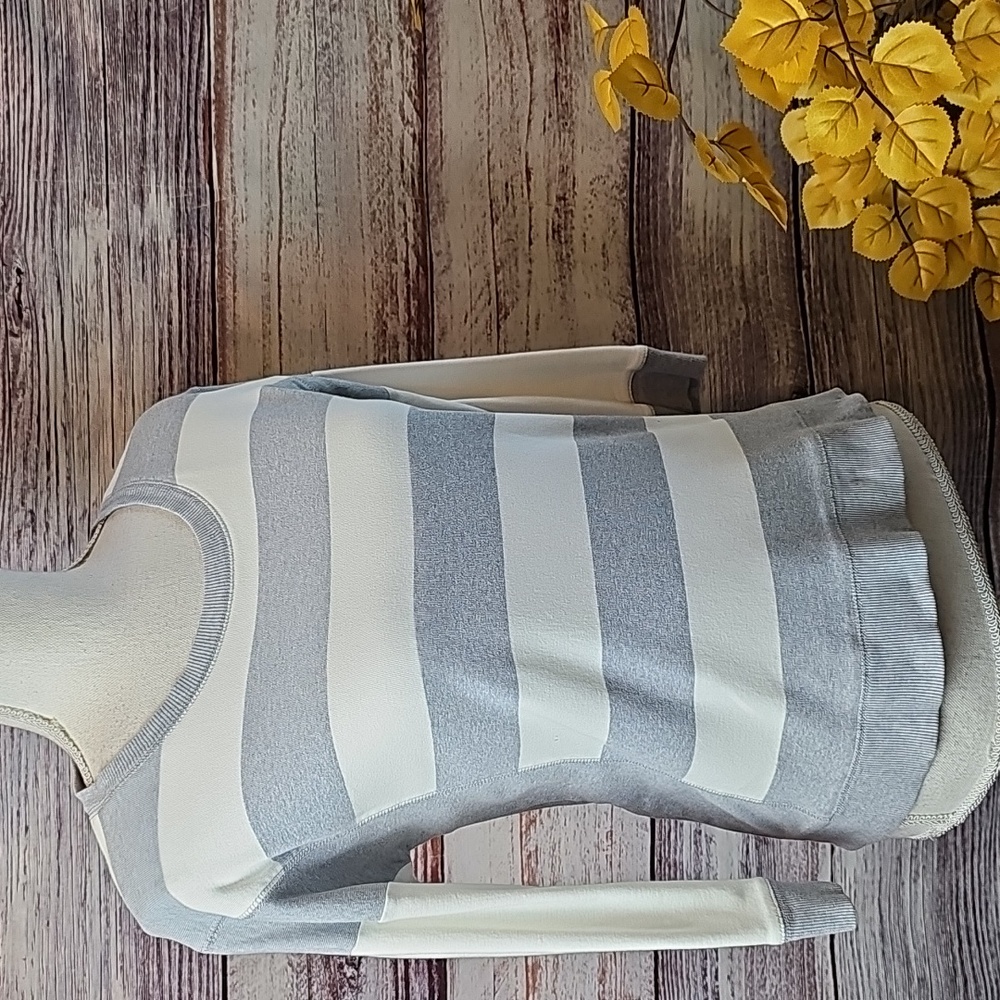 JONES NEW YORK SPORT GRAY & WHITE 3/4 SLEEVE BOXY PULLOVER SWEATSHIRT